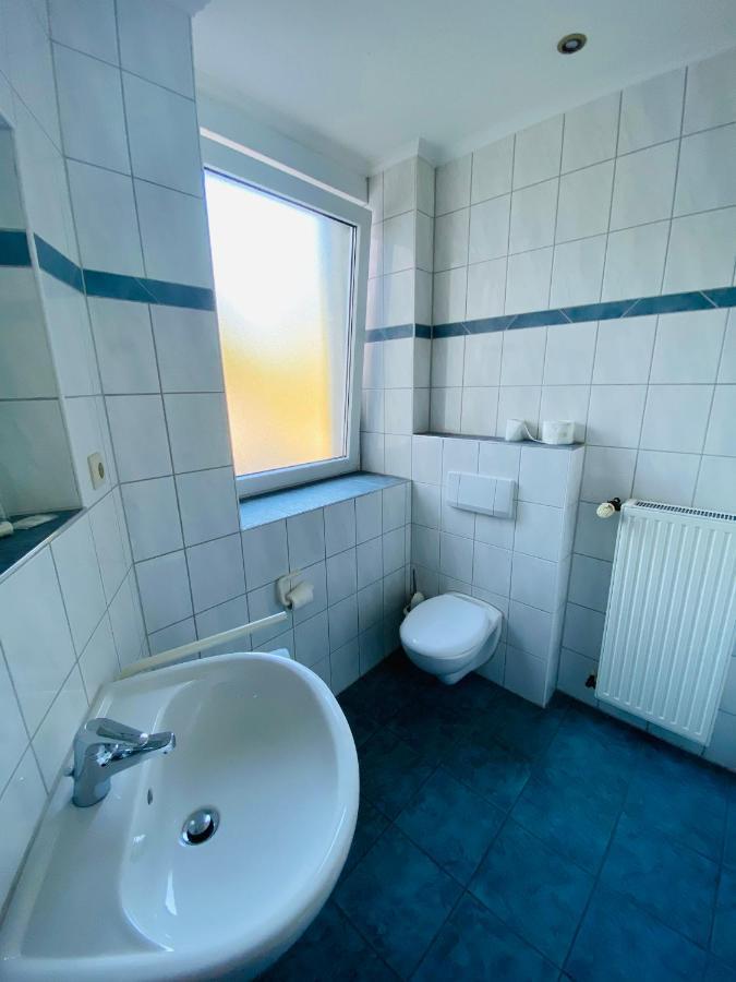 Hotel Montan Дуйсбург Екстер'єр фото