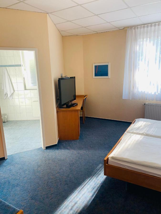 Hotel Montan Дуйсбург Екстер'єр фото