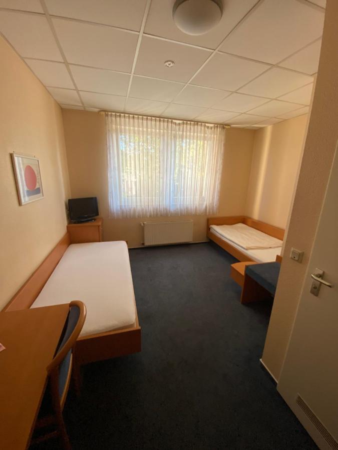 Hotel Montan Дуйсбург Екстер'єр фото